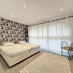 Apartment La Sapiniere, Duplex De Charme Hermanville-sur-Mer